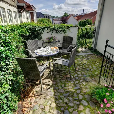 Altes Kapitänshaus *